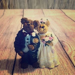 Boyd’s bears wedding figurine